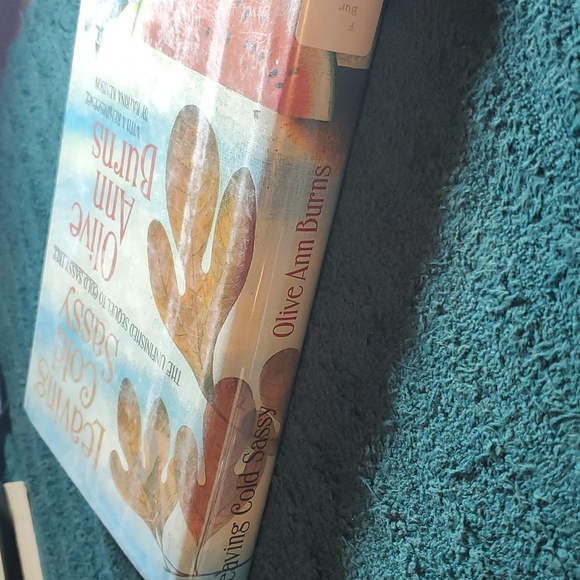 Leaving cold sassy book - Picture 3 of 6